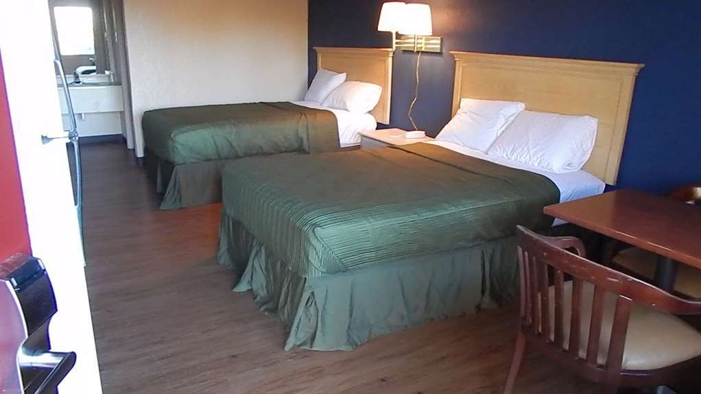 Budgetel Inn & Suites Gainesville Room photo